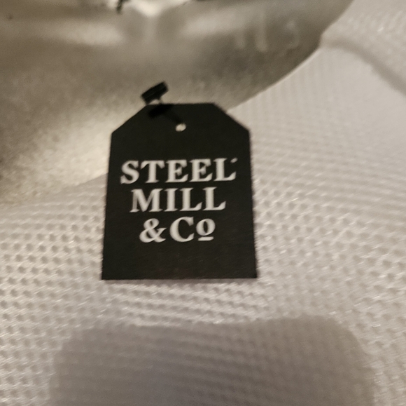 Ritzy Ruffle Bodysuit - Picture 3 of 8